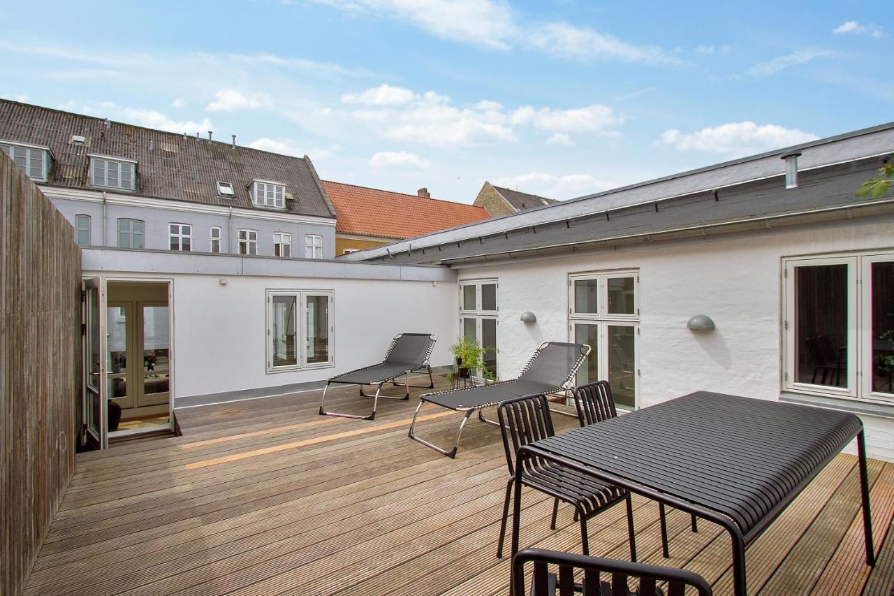 Central 3-Bedroom Apartment With A Big Terrace And Fitness Room Aalborg Exterior foto